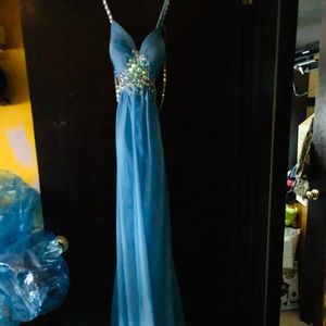 Studio 17 Sz 6 Cornflower Blue Prom dress